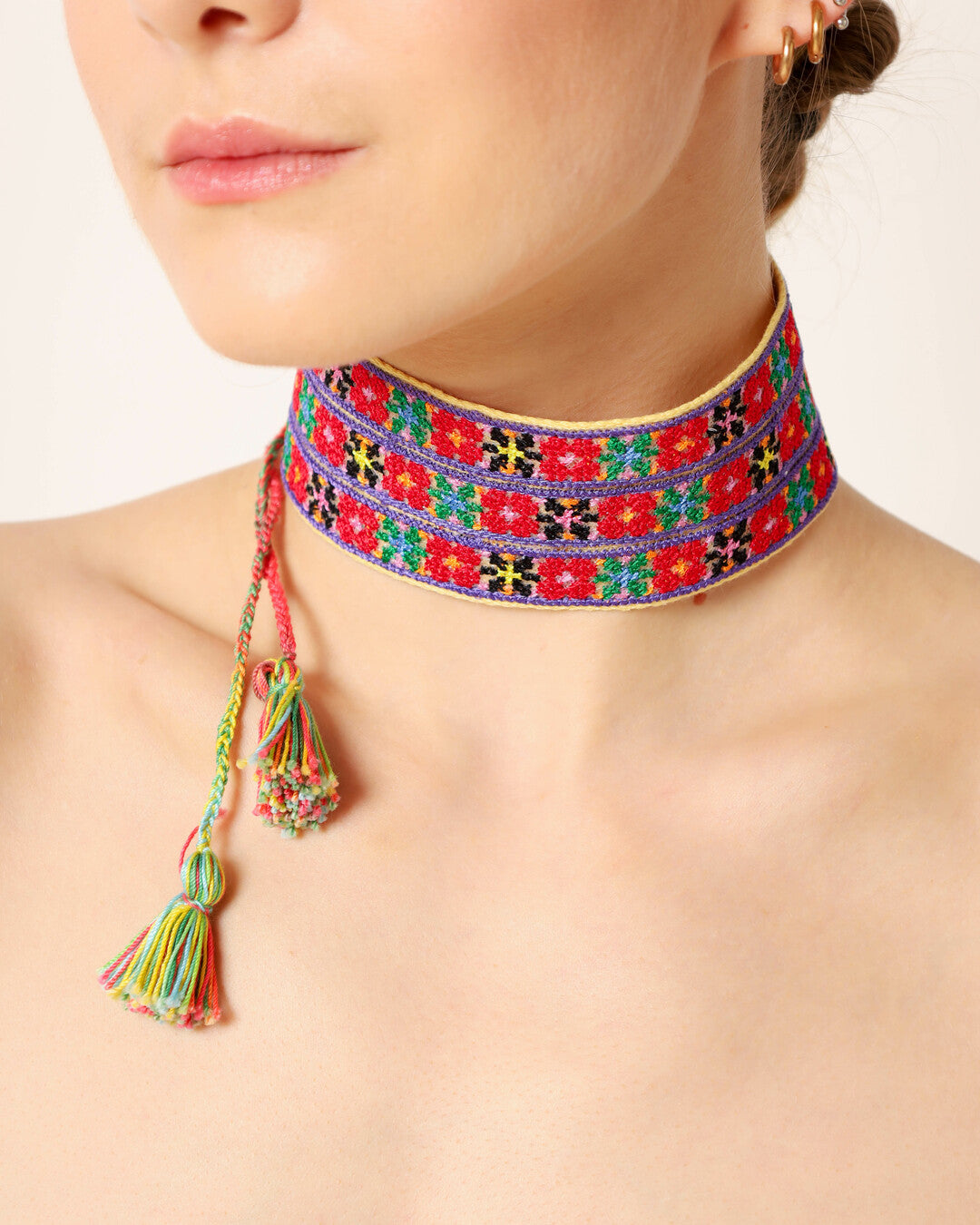 Designer machine embroidered choker