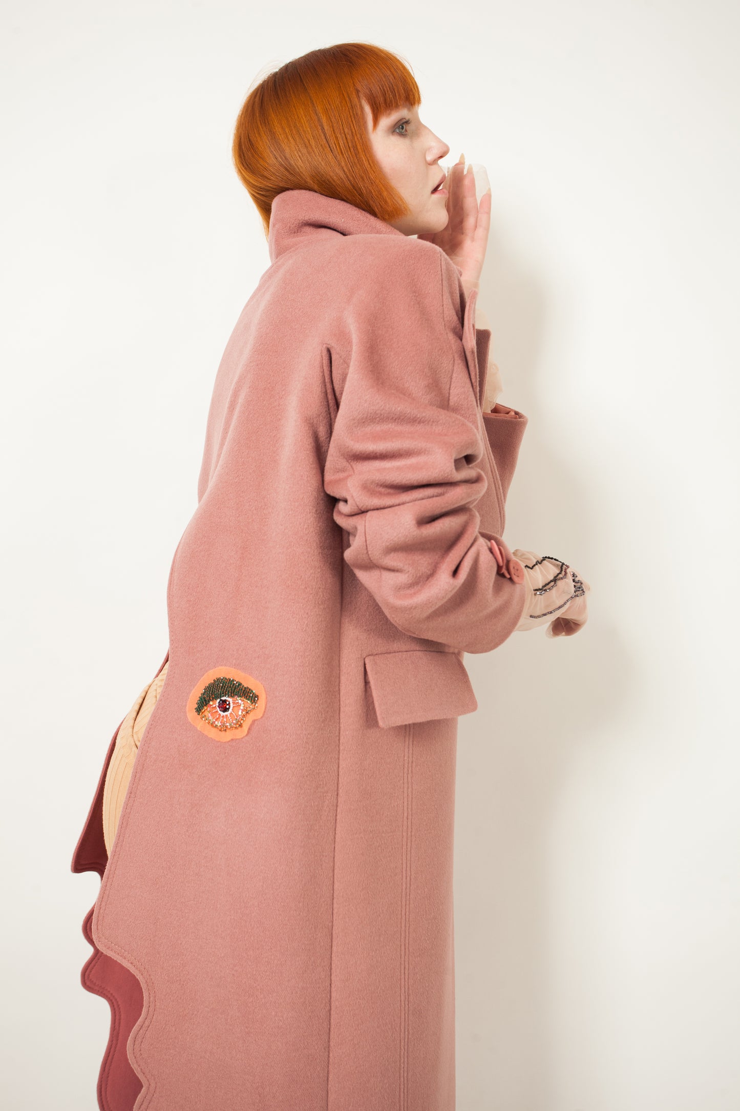 Cashmere coat with handmade embroidery