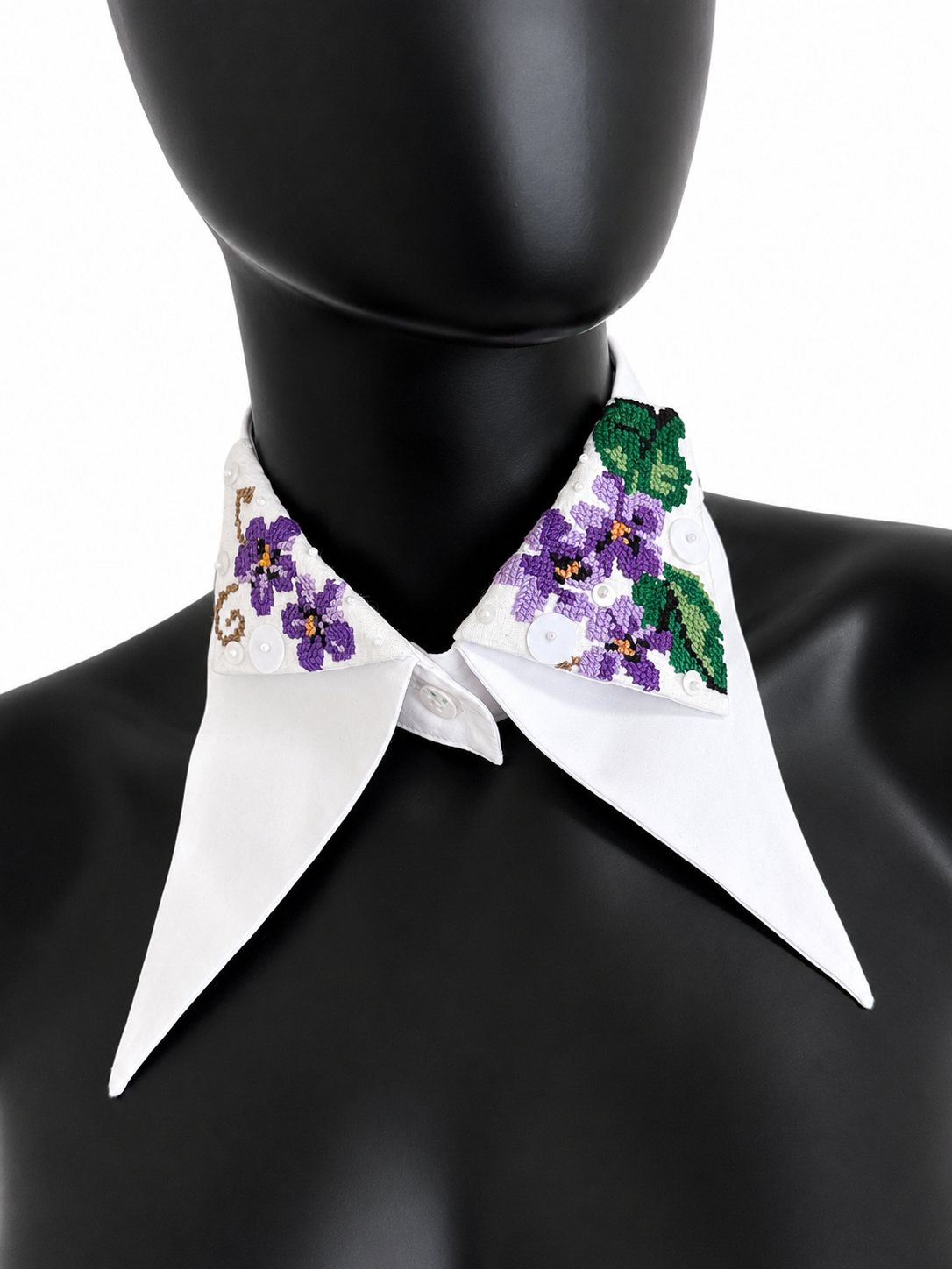 Detachable collar